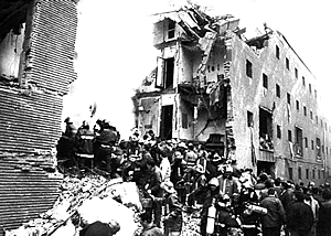 Estado de la casa cuartel despues del atentado